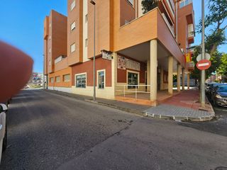 Lloguer Local Comercial a Alcantarilla. Alquiler o traspaso de ferreteria