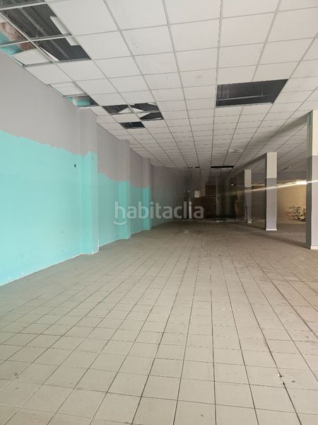Foto d9bb5584-2e9b-4c3a-849d-cb5069b35af3. Local comercial a Ceutí