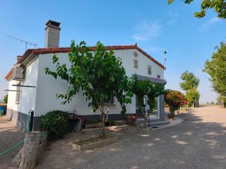 Mas à Anglesola. Preciosa masia en venta