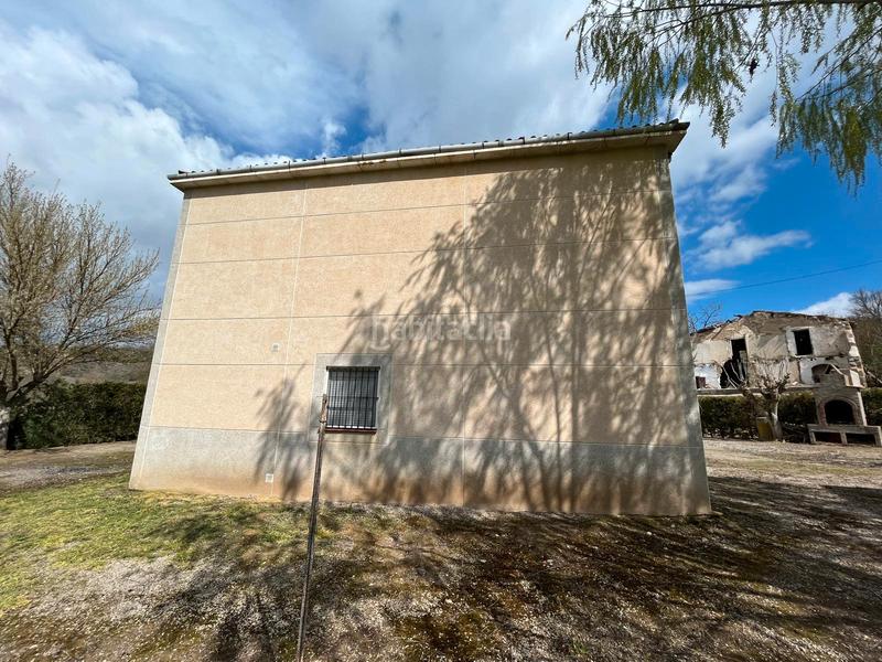 Foto a16d2237-4b19-4157-8ce2-5614ae0ea420. Masía masia con terreno en Ivorra