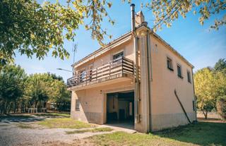 Masia a Ivorra. Masia con terreno en ivorra