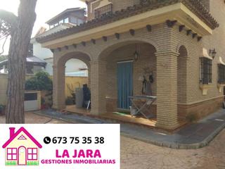 Maison  Ugaldenea. Chalet en chiclana a 400m de la playa