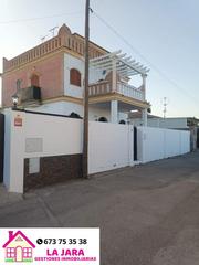 Masia  Nogal. Vivienda de 4 habitaciones junto a las dunas.