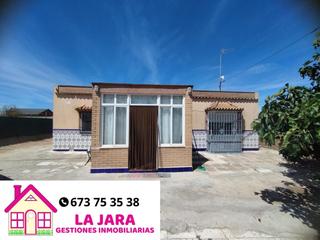 Casale  Ancho. Casa con parcela en camino ancho