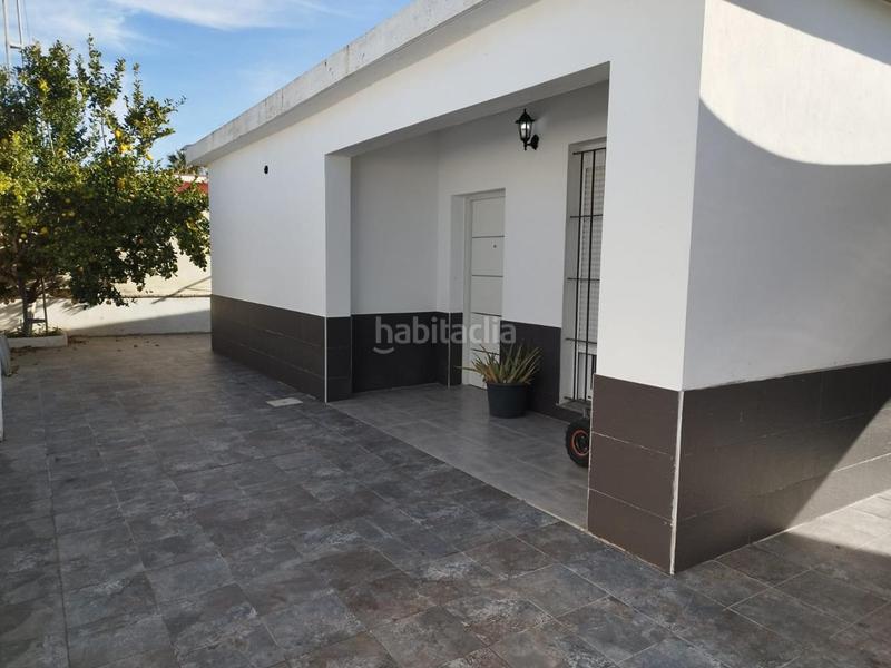 Foto feefa947-4938-40c3-b87d-f2df5e46cf00. Casa a Chipiona norte Chipiona