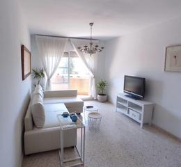 Piso  Orfeón santa cecilia. Piso céntrico junto al hotel doñana