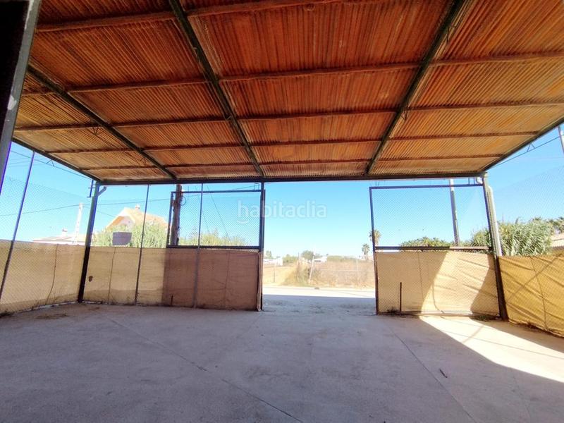 Foto 7859b780-209e-4540-ae54-74c52e7c5c9c. Fabrikhalle in Chipiona norte Chipiona