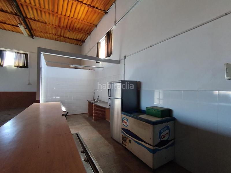 Foto ca8c5f48-aa7f-49ec-936d-d9836eb29c59. Fabrikhalle in Chipiona norte Chipiona