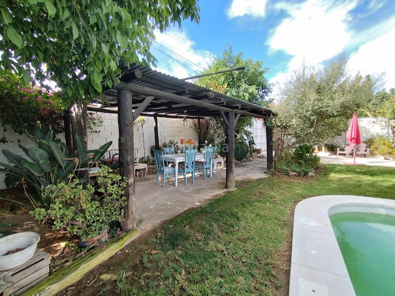 Foto d3e4697f-1b32-455b-84f6-c34d55775be4. Masia amb piscina a La Jara Sanlúcar de Barrameda