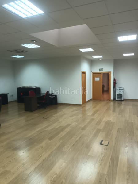 Foto 74ad3310-a644-4a9c-b45e-3712592127ae. Bâtiment à usage industriel dans La Motilla - Fuente del Rey Dos Hermanas