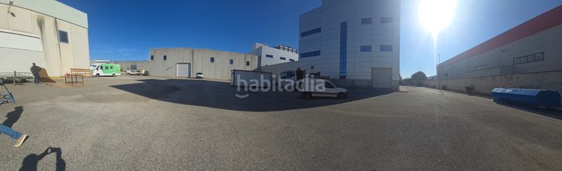 Foto a9ffc1ad-6d84-4ac8-9672-5e78df0077de. Affitto edificio in Rinconada (La)