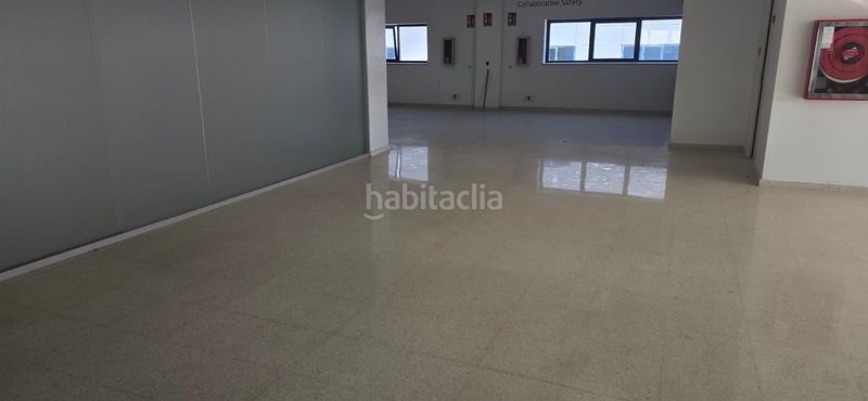 Foto c4f09fc6-3167-4c8e-9e0e-57dc769e996b. Affitto edificio in Rinconada (La)