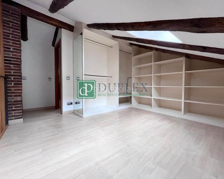 Foto c9c09ccf-98b7-49ac-99cb-15a43e86cc82. Alquiler ático amplio dúplex en alquiler en el corazón en Andorra la Vella