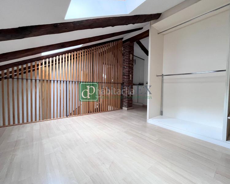 Foto 6ba18e35-bce9-455c-a787-c75a3dd76a38. Location attique avec chauffage dans Centro Andorra la Vella