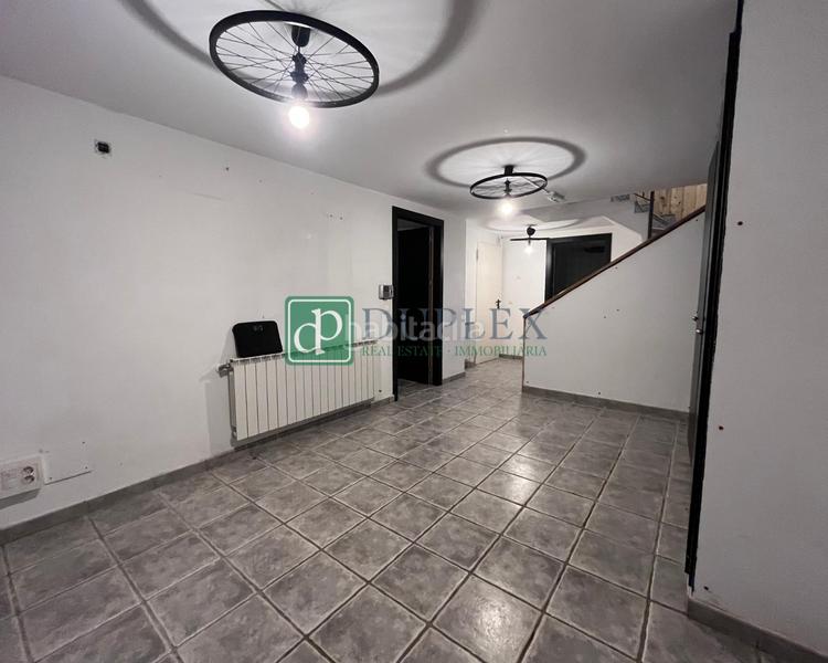 Foto 228ef82b-4d4c-4a1e-84e5-866bfe0a1fe7. Casa  en venta en el casco antiguo en La Massana La Massana