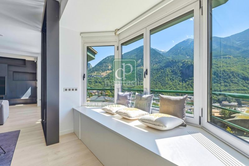 Foto 55d71da4-3a4e-4e69-8aae-b8325f205395. Apartament amb calefacció aparcament a Centro Andorra la Vella