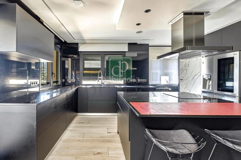 Foto fa9bd033-4e0e-429d-af66-28738720a553. Apartament amb calefacció aparcament a Centro Andorra la Vella