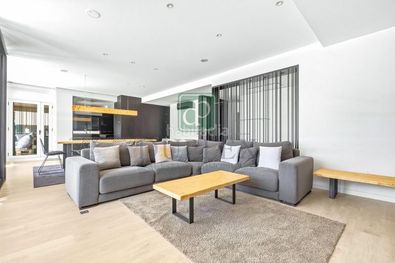 Foto fd240c74-9820-4b0e-be41-6a8e72363f61. Apartament amb calefacció aparcament a Centro Andorra la Vella