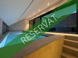 Appartement à Centro. Atico triplex con piscina privada interior