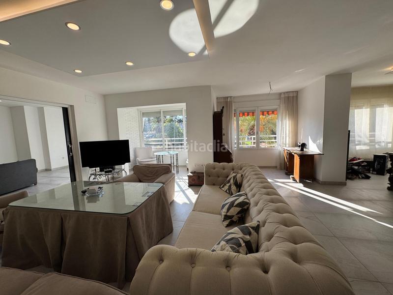 Foto a953943d-f544-49a7-a990-5e29fe2a0239. Pis amb calefacció aparcament a Centro Córdoba