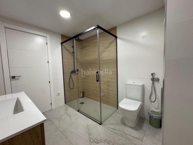 Foto d2be6d0d-f5a0-41f3-9d23-ac102ea3037f. Pis amb calefacció aparcament a Centro Córdoba