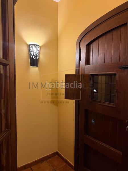 Foto ab061252-a78d-4638-b38a-14af92b868d7. Xalet amb xemeneia calefacció aparcament piscina a Argentona