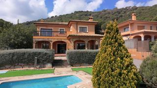 Xalet  Carrer margarida abril gonzal. La tardor. ¡una casa con alma!