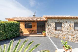Maison à Vilanova del Vallès. Exclusiva casa aislada con piscina y vistas espectaculares en ca