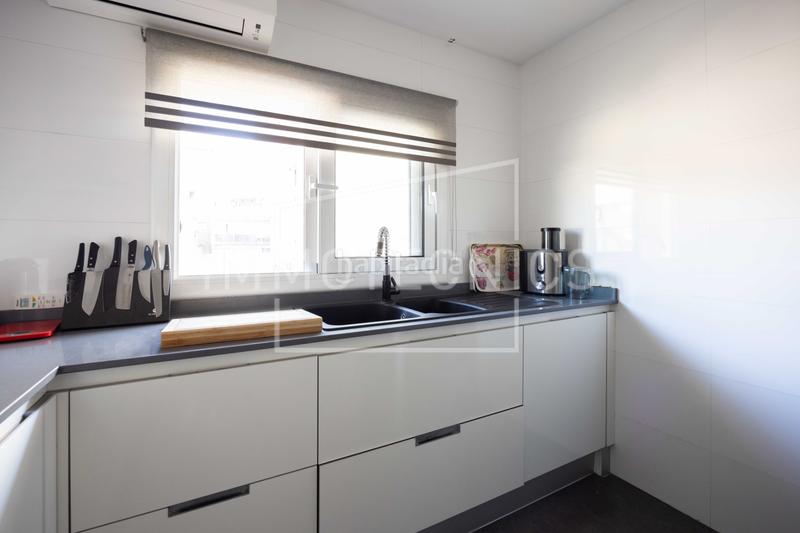 Foto d6448b98-ebd2-4552-b748-379dfe250152. Piso  en venta – luminoso y con terraza en Sant miquel Granollers