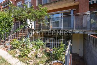 Maison jumelée  Carrer bartomeu serret i argemí. Casa en venta en granollers – zona tranquila y bien comunicada