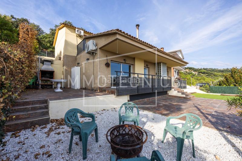 Foto 65331e7a-35f2-4a1d-8104-93c5d8c78194. Casa exclusiva casa a cuatro vientos con vistas únicas a los cingles del bertí en Bigues i Riells del Fai