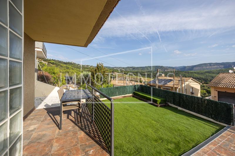 Foto b7161d5f-12d4-422d-9e18-3cb3f390f633. Casa exclusiva casa a cuatro vientos con vistas únicas a los cingles del bertí en Bigues i Riells del Fai