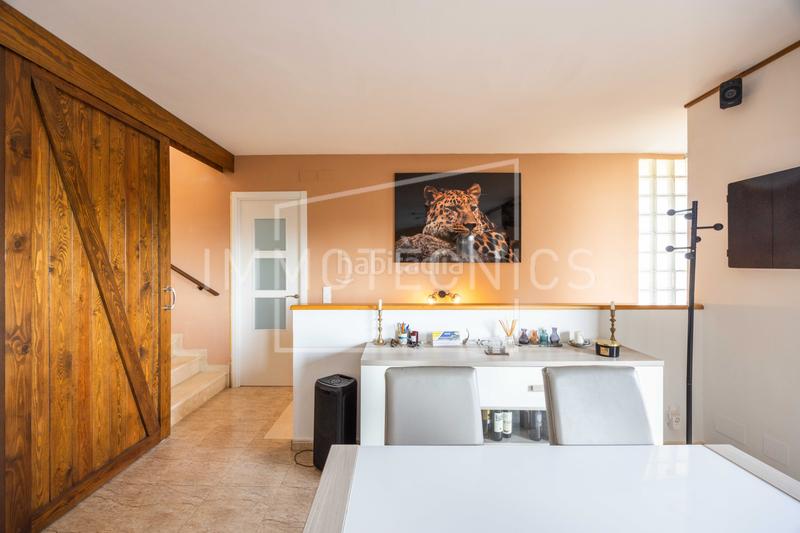 Foto c83eee80-3329-44eb-b093-6ba21aad274b. Casa exclusiva casa a cuatro vientos con vistas únicas a los cingles del bertí en Bigues i Riells del Fai
