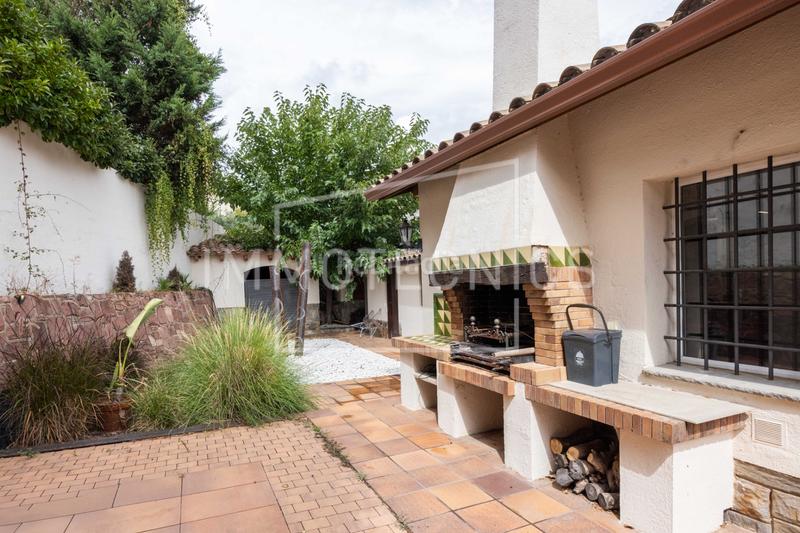 Foto 2b520ada-5b60-421d-b3ac-391f33630663. Casa con camino parcheggio piscina in Can Violí - Can Poi del Bosc Garriga (La)