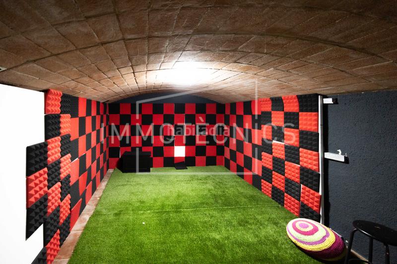 Foto 6cdd4dab-dd91-4d8b-aed7-8e5a469a65a4. Casa con camino parcheggio piscina in Can Violí - Can Poi del Bosc Garriga (La)