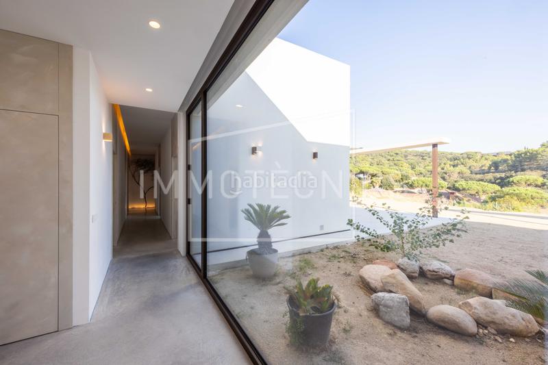 Foto 64de49f9-9efa-49f7-8be3-b58207b47d24. Casa arquitectura, diseño y exclusividad en estado puro en Vilanova del Vallès