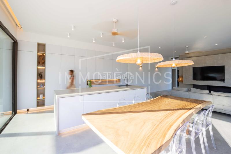 Foto f1ff1482-4662-4605-aa34-561134662e72. Casa arquitectura, diseño y exclusividad en estado puro en Vilanova del Vallès