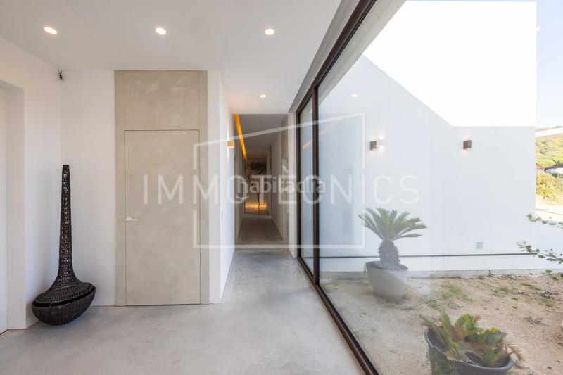 Foto ff728693-336e-44fd-a29f-a6b55a8e0666. Casa arquitectura, diseño y exclusividad en estado puro en Vilanova del Vallès