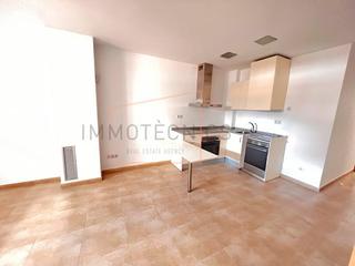 Appartamento  Carrer de corró. Vivienda alquilada en el centro