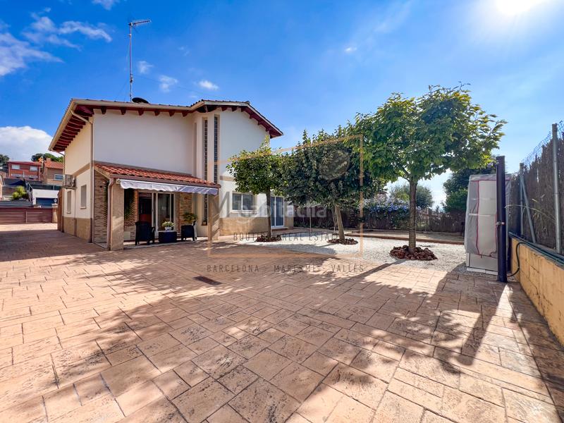 Foto a1ada483-9f79-464a-859b-b7280a45fd11. Haus mit parking in Lliçà d´Amunt