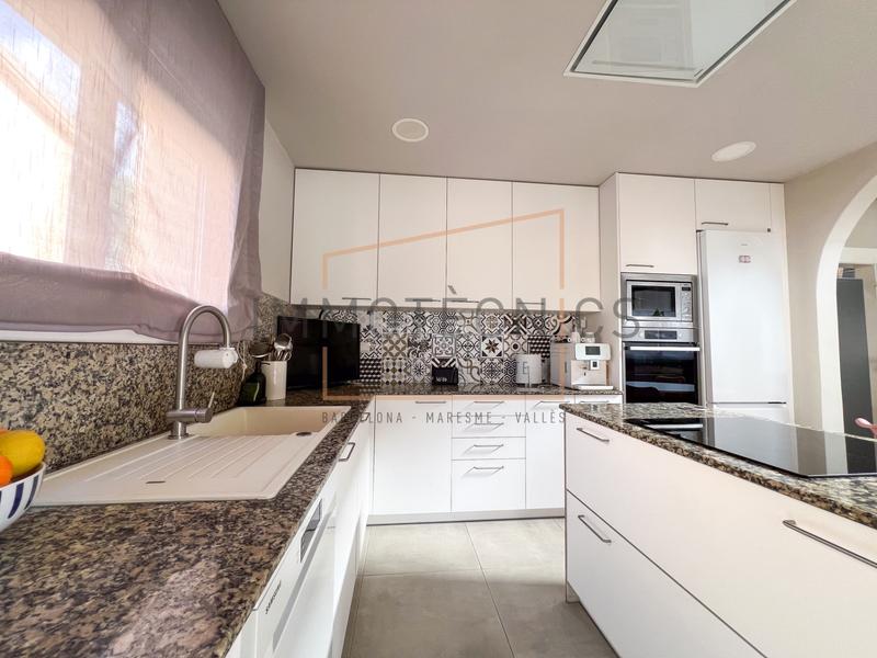 Foto b24d0cdc-e62d-4478-a17b-6b773de0fb19. Haus mit parking in Lliçà d´Amunt