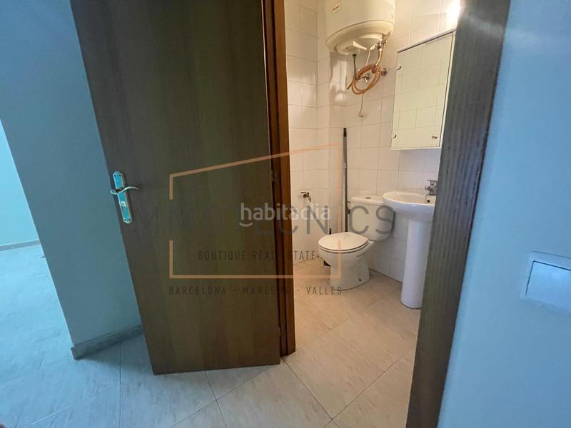 Foto 7204a457-2c79-43b9-80dd-33758e417449. Business premise in carrer josep maria de sagarra 73 in Granollers