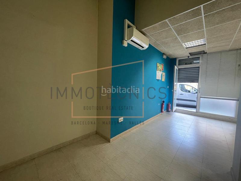 Foto 73c2efbe-d100-4e22-966d-020f0c15d618. Business premise in carrer josep maria de sagarra 73 in Granollers