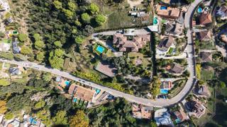 Casa  Carrer cam de can batista. Finca singular con 4 viviendas independientes en lli de vall