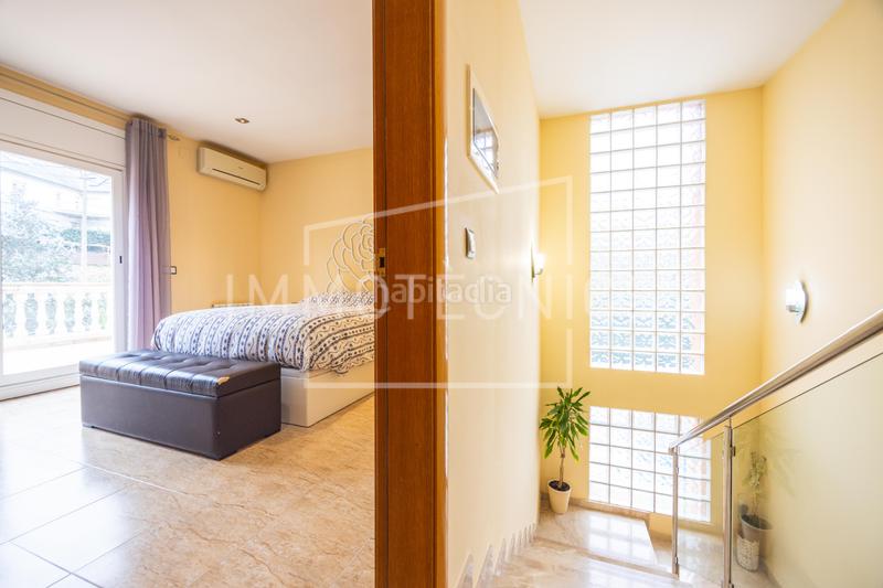 Foto 0021cfca-dde9-455d-b530-5c1bfa6bac17. Casa amb calefacció aparcament piscina a Cànoves i Samalús