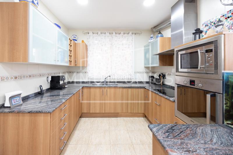 Foto b47c498f-925d-45a1-8acb-2779fd30ac16. Casa amb calefacció aparcament piscina a Cànoves i Samalús