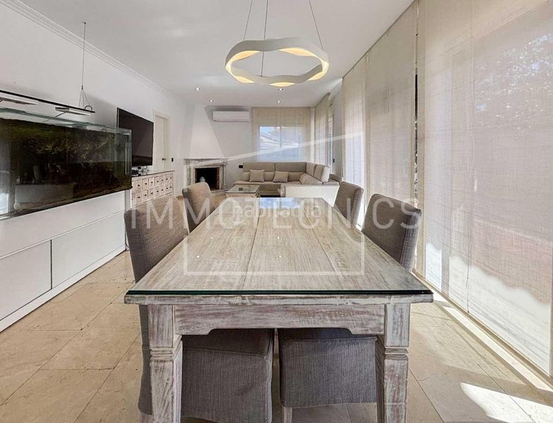 Foto 60270dca-d4ed-4e38-902e-92065e164c79. Chalet dans calle pl6 parc de Calella. josep gallart 83 dans Calella