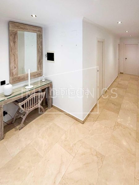 Foto 6b38699c-e9da-4f06-bd88-7d100ba55c89. Chalet dans calle pl6 parc de Calella. josep gallart 83 dans Calella