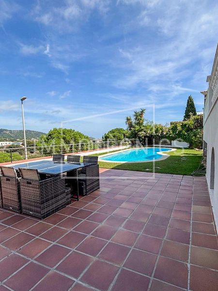 Foto a23d763a-b022-4a68-9cd5-67b79d82dec4. Chalet dans calle pl6 parc de Calella. josep gallart 83 dans Calella