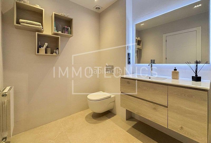 Foto c73b9106-e358-49a2-bd49-1319b05b8065. Chalet dans calle pl6 parc de Calella. josep gallart 83 dans Calella